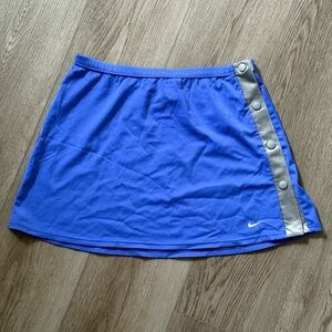 Vintage 90s Y2K Nike Women's Mini Skirt with Silver Snap Closure(no lining)